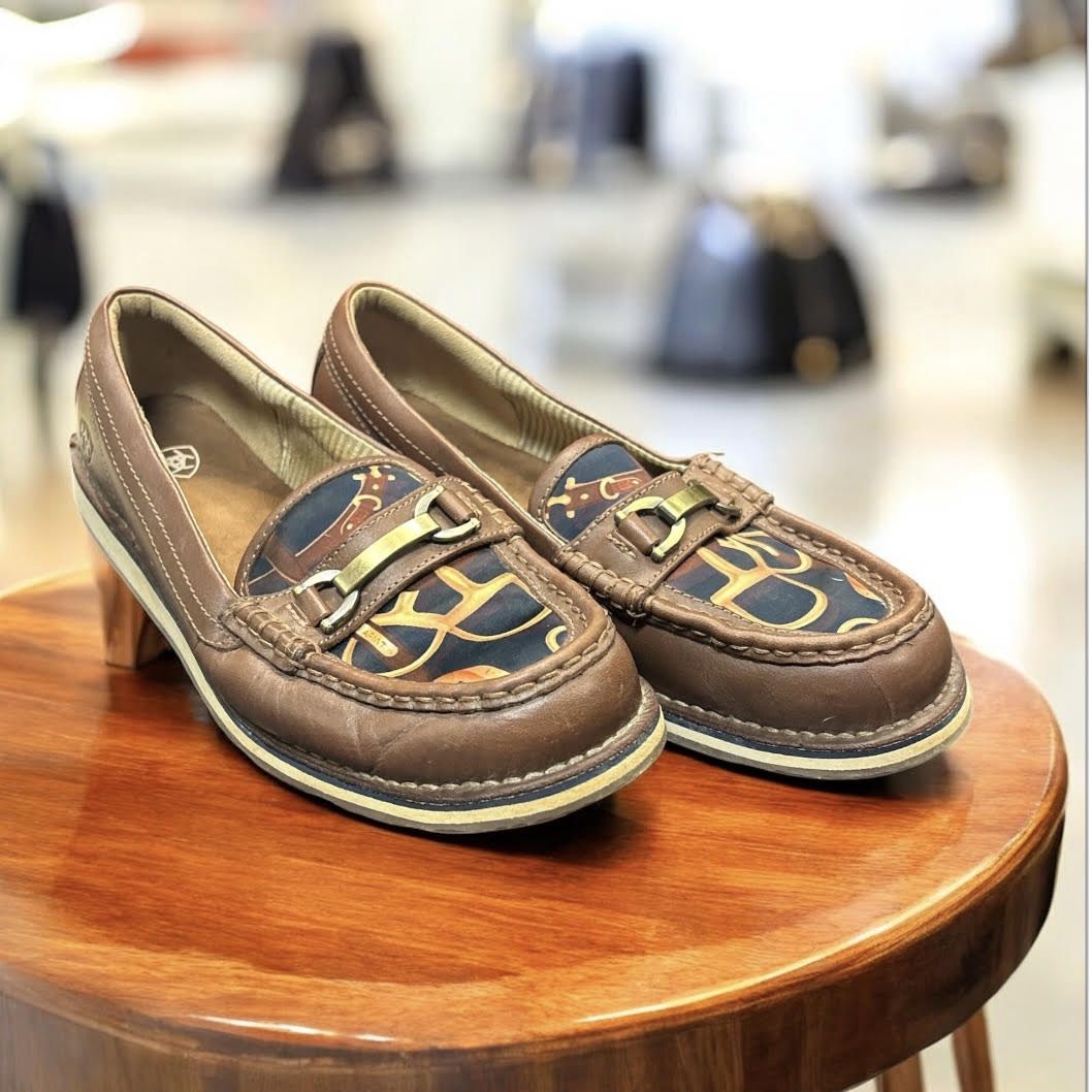 KHS-E 9.5 Ariat Loafers