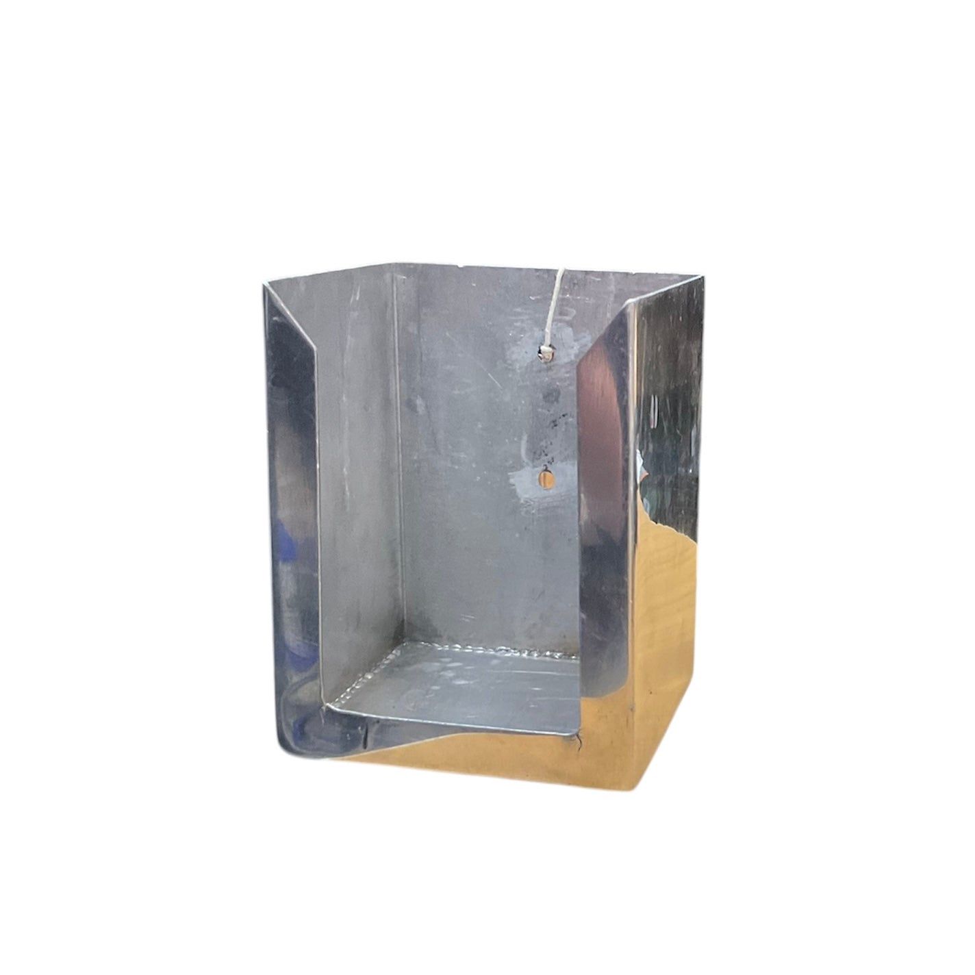 Metal Salt Block Holder 3 1/4 x 3 3/4 x 4 3/4