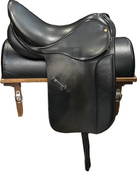 KHS-C 17" Tudor Estate Dressage Saddle