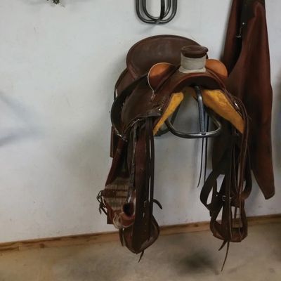 Folding Wall Saddle Rack
