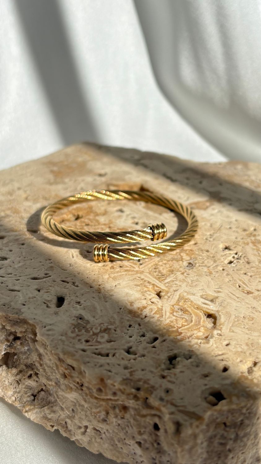 Wire Gold Bracelet