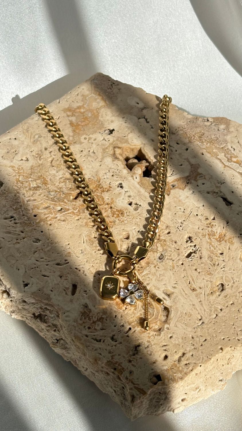 Flora Gold Chain Necklace