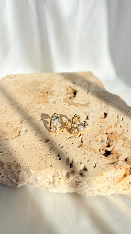 Bléu Heart Earrings