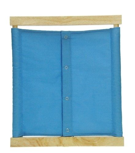 Snapping Dressing Frame