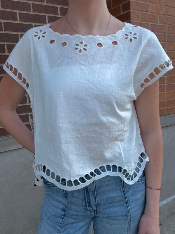 JOELLE EYELET