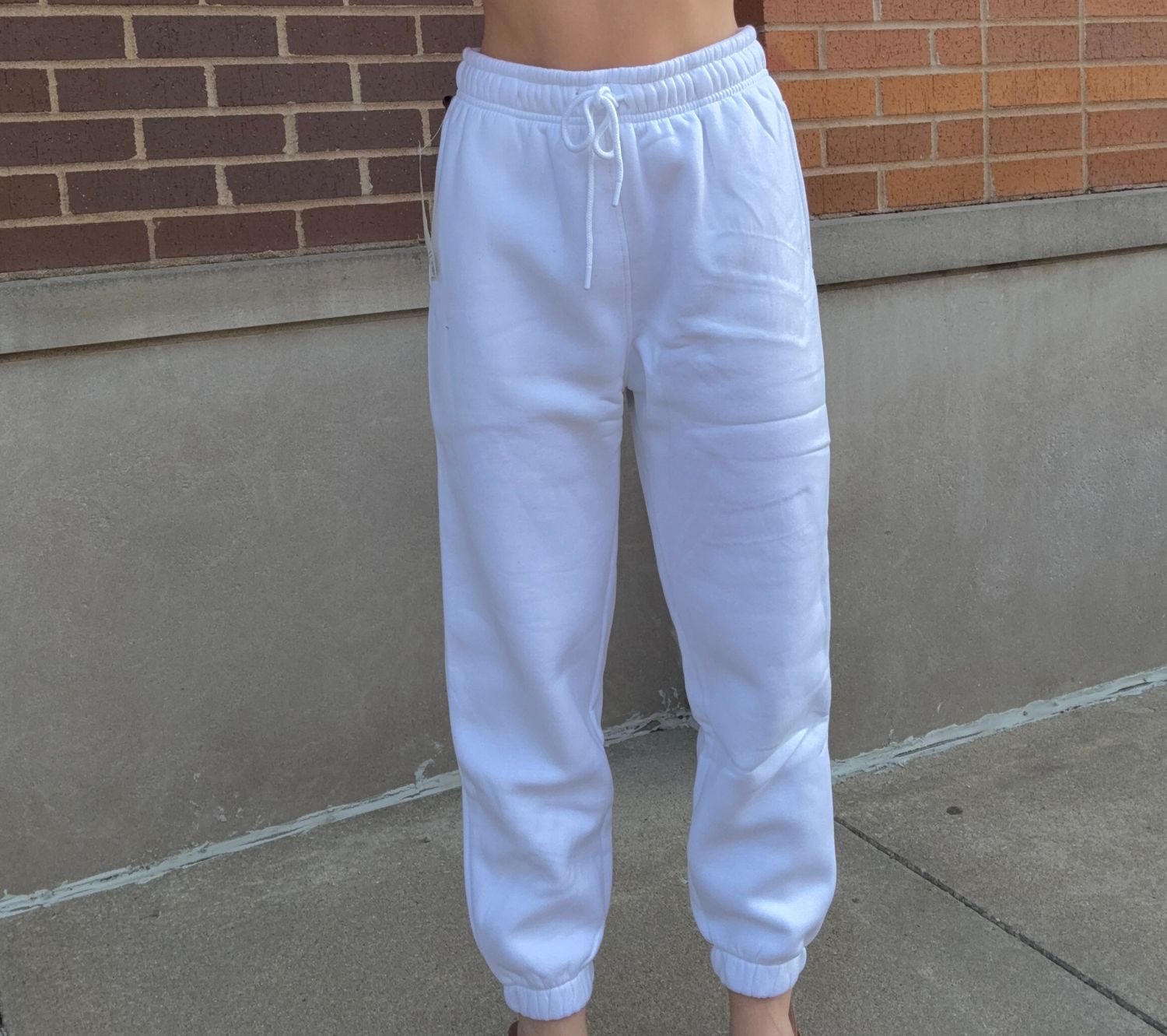 BILLOW SWEATS