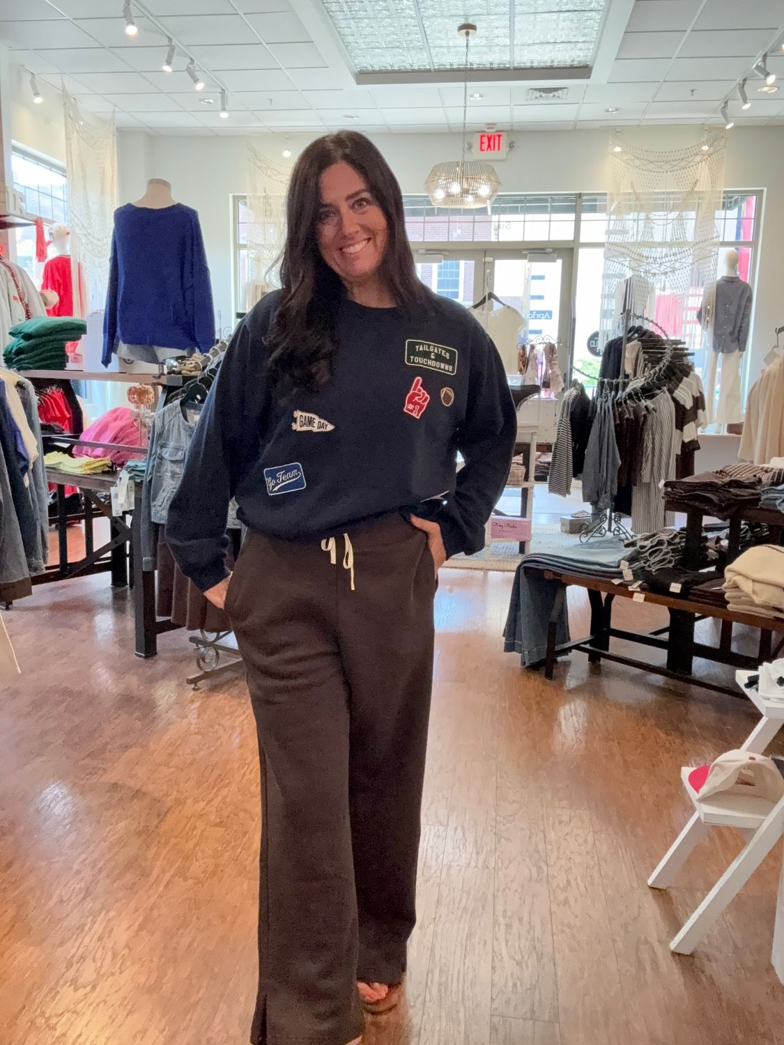 BOYFRIEND PATCH SWEATSHIRT