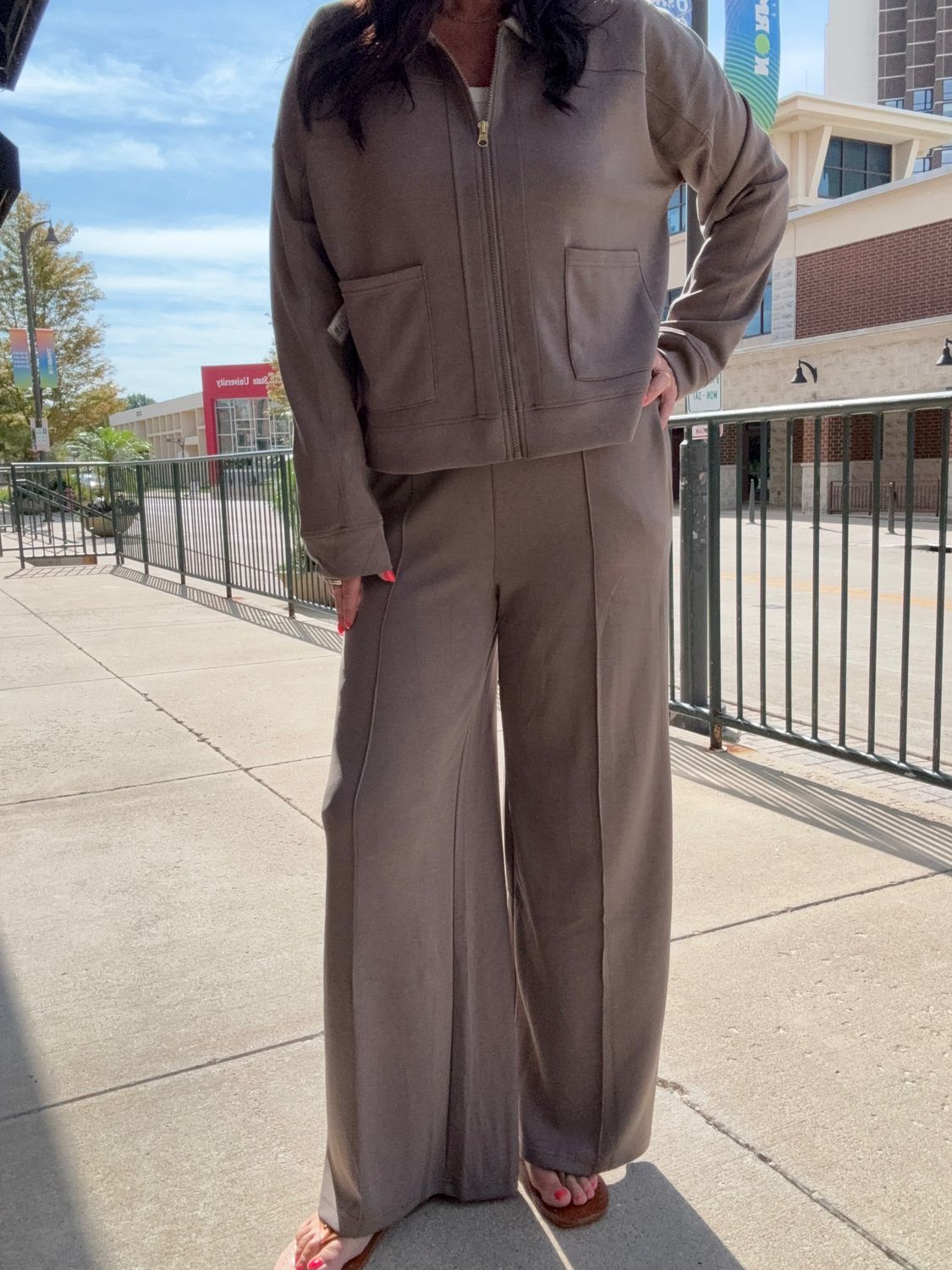 LAGUNA PLEATED PANT