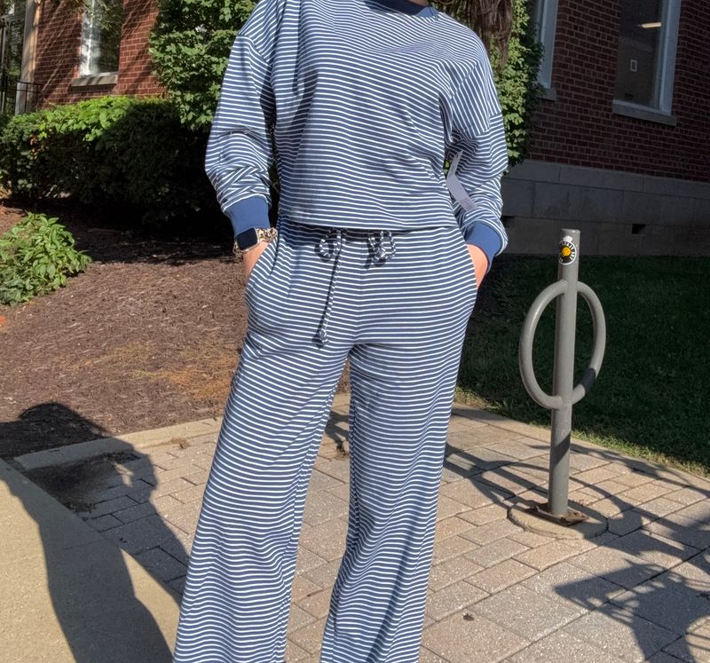 COASTAL STRIPE CREW