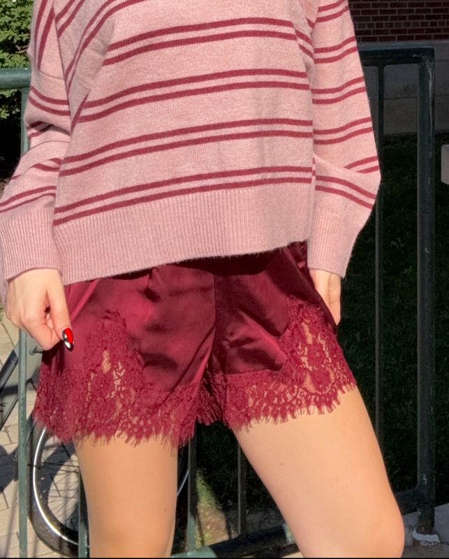 PERFECT LACE SHORT