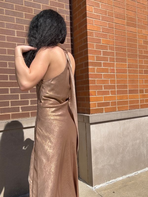 DRAPED BEAUTY