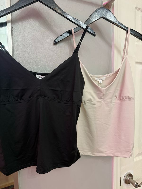 LUXE SMOOTH ESSENTIAL TANK