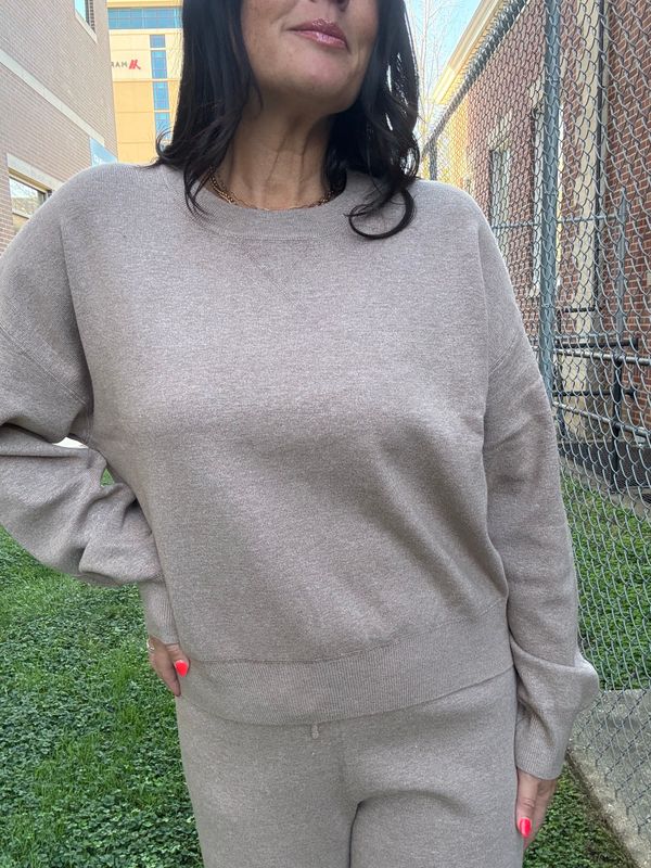 TAKE IT EASY SWEATER