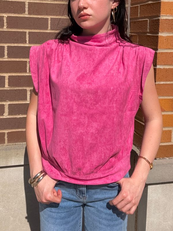 LOVE A HIGH NECK