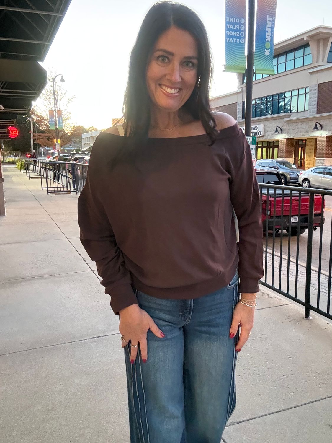 LAGUNA OFF THE SHOULDER TEE