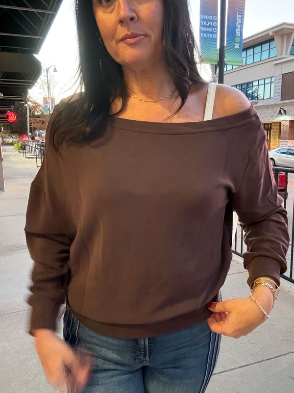 LAGUNA OFF THE SHOULDER TEE