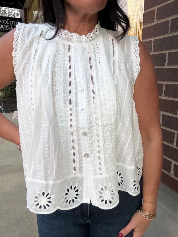 LISA EYELET LOOK