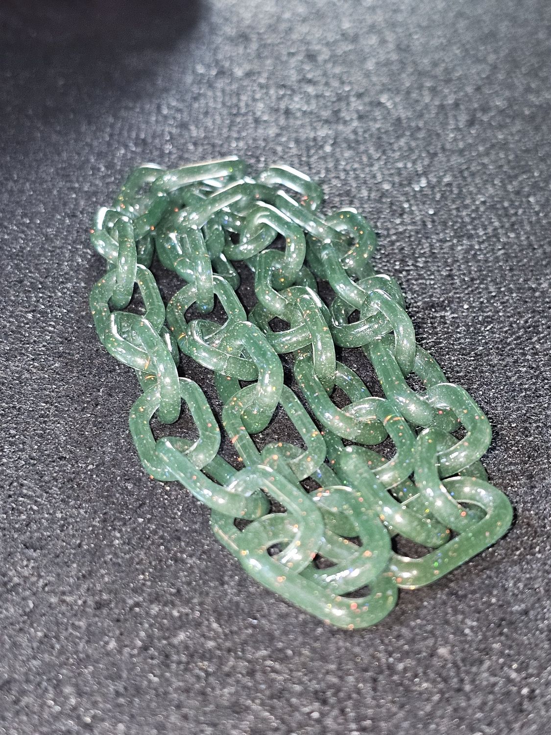 Anonamyss Glassworx Acadian Green Crushed Opal Chain