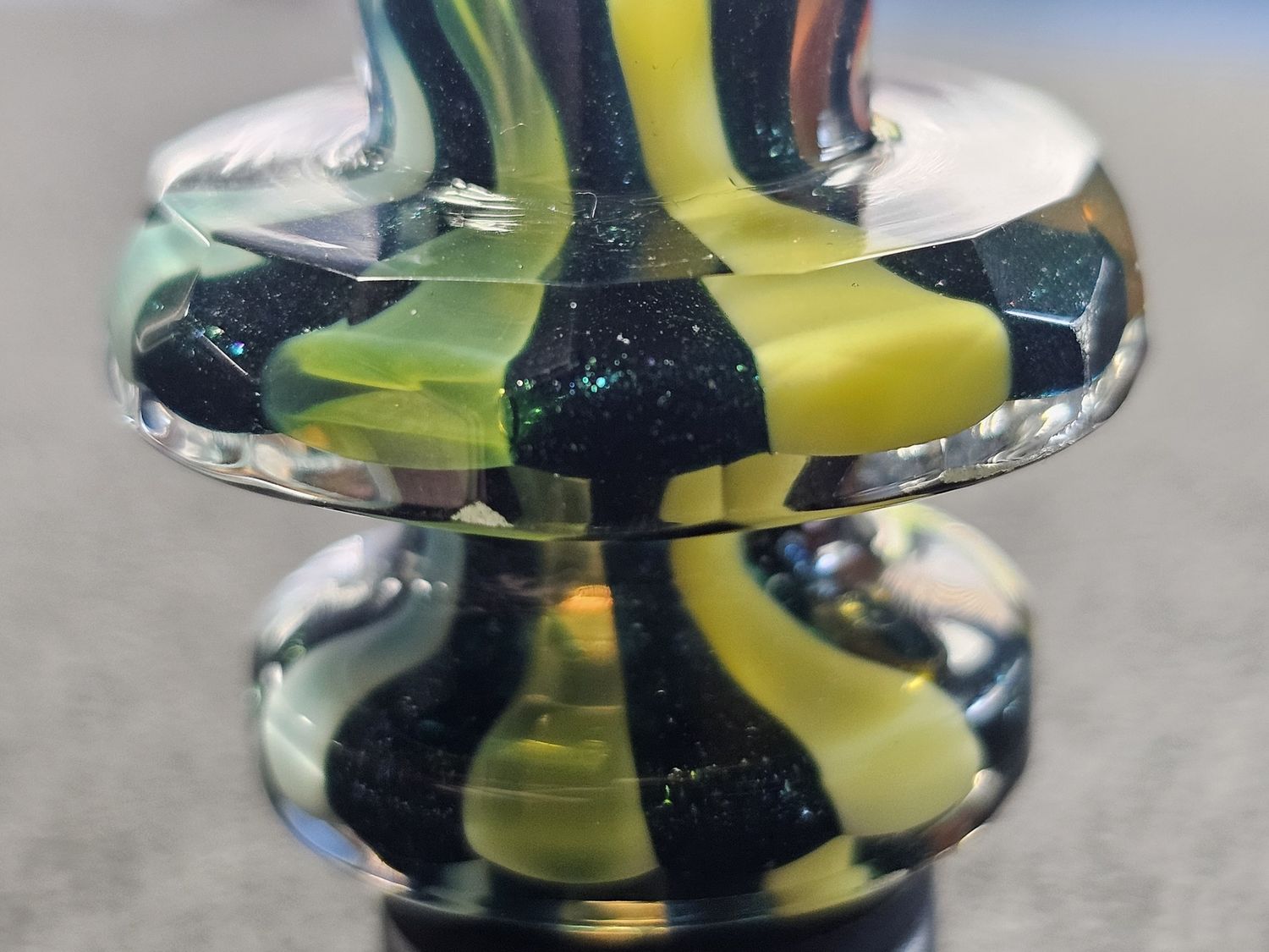 Bash Glass Faceted Pivot Top