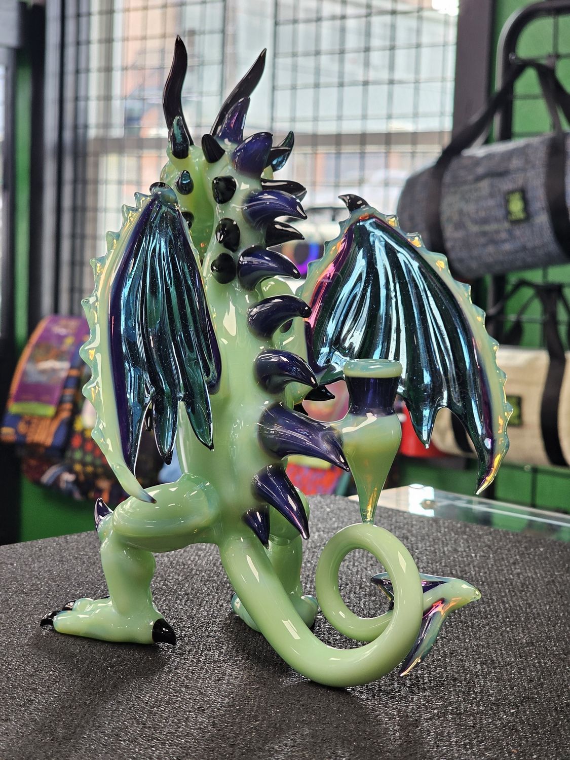 Mako Glass Dragon