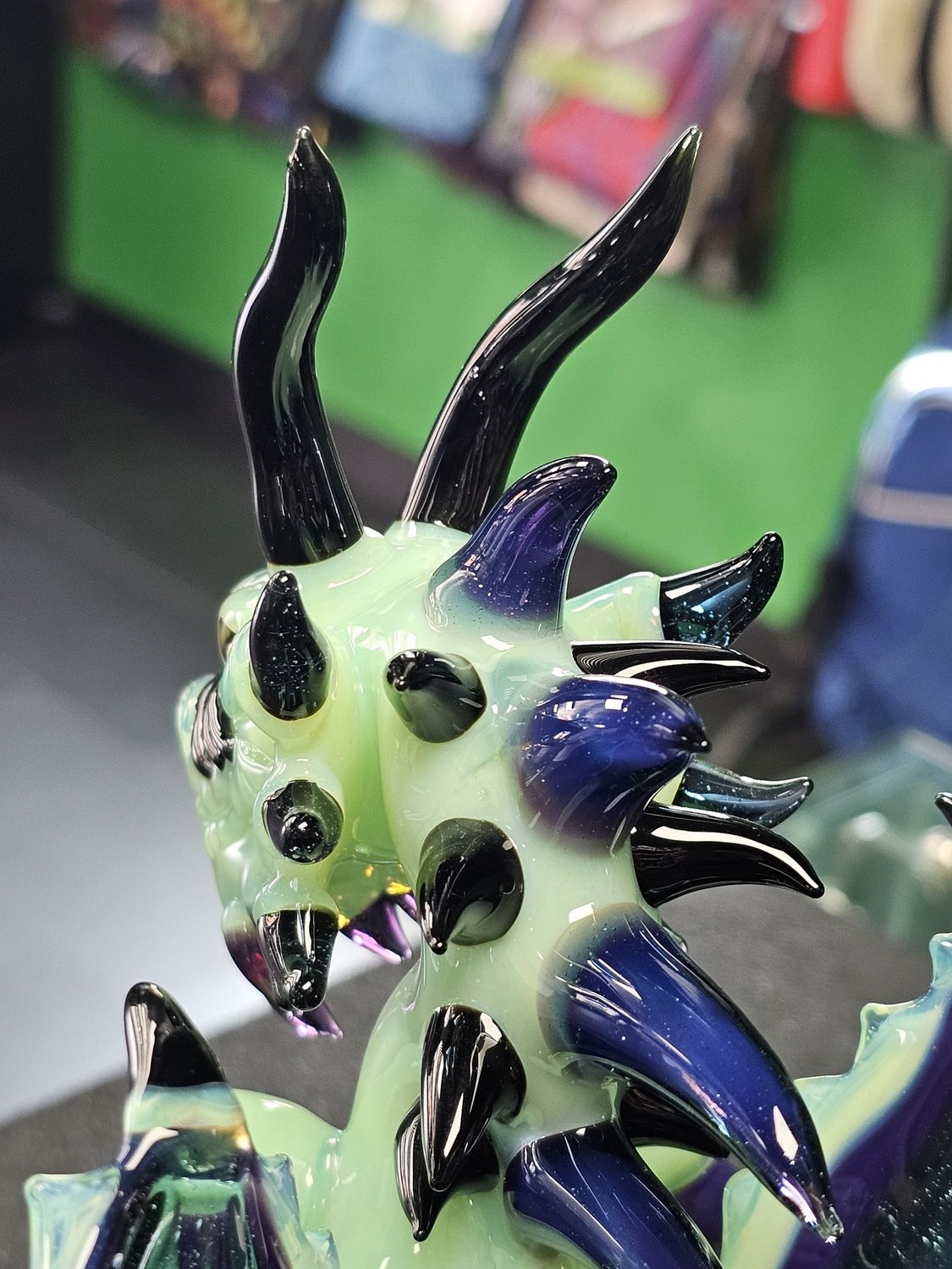 Mako Glass Dragon