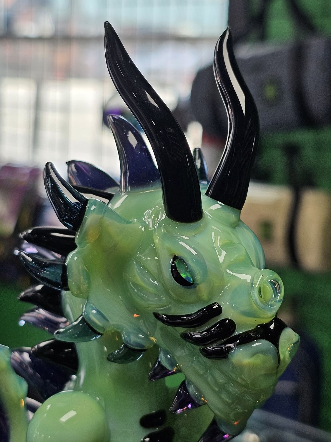 Mako Glass Dragon