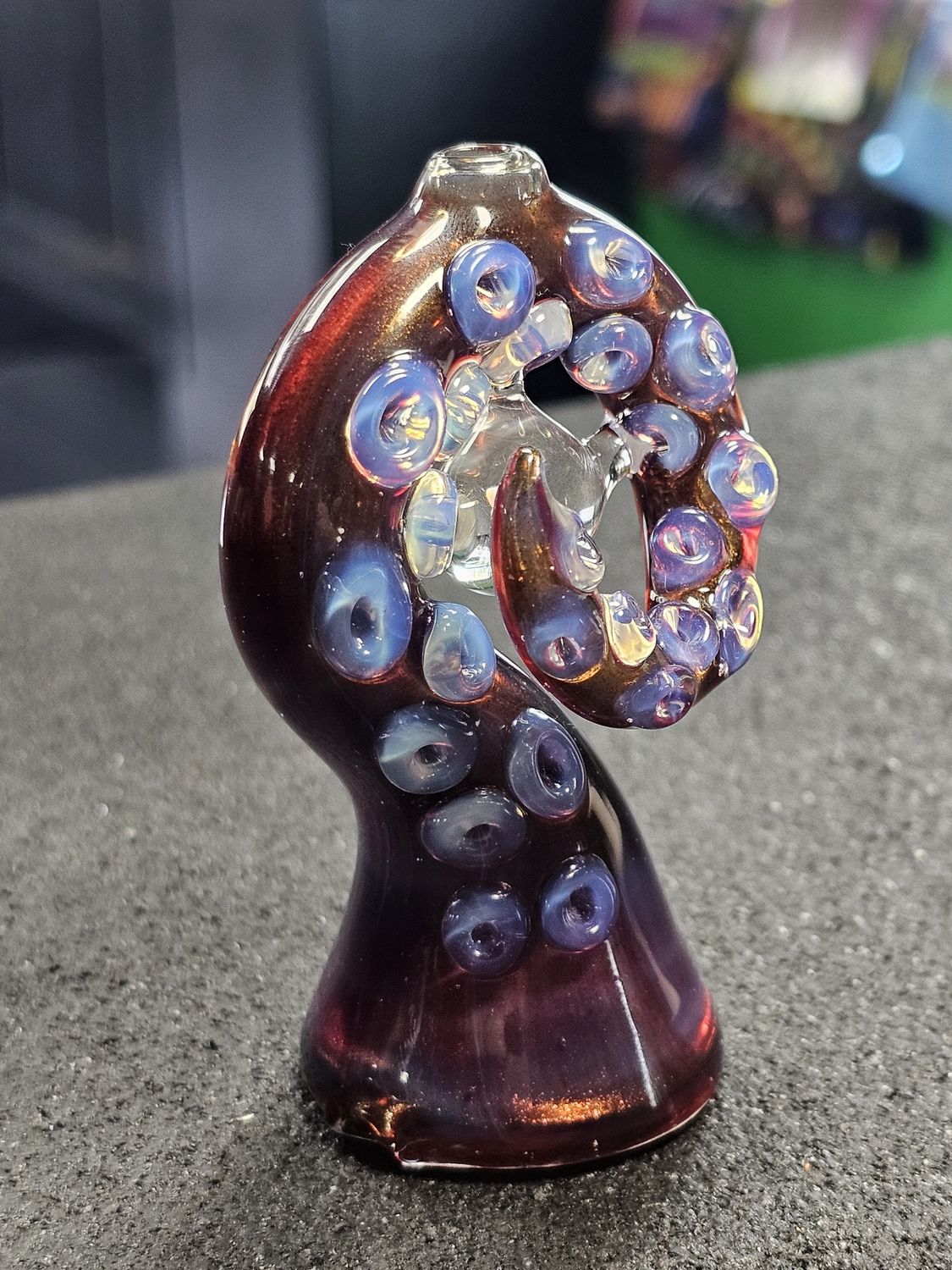 Mako Glass Tentacle Dry Peak Top