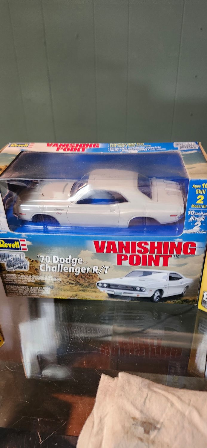 Vanishing point Dodge Challenger