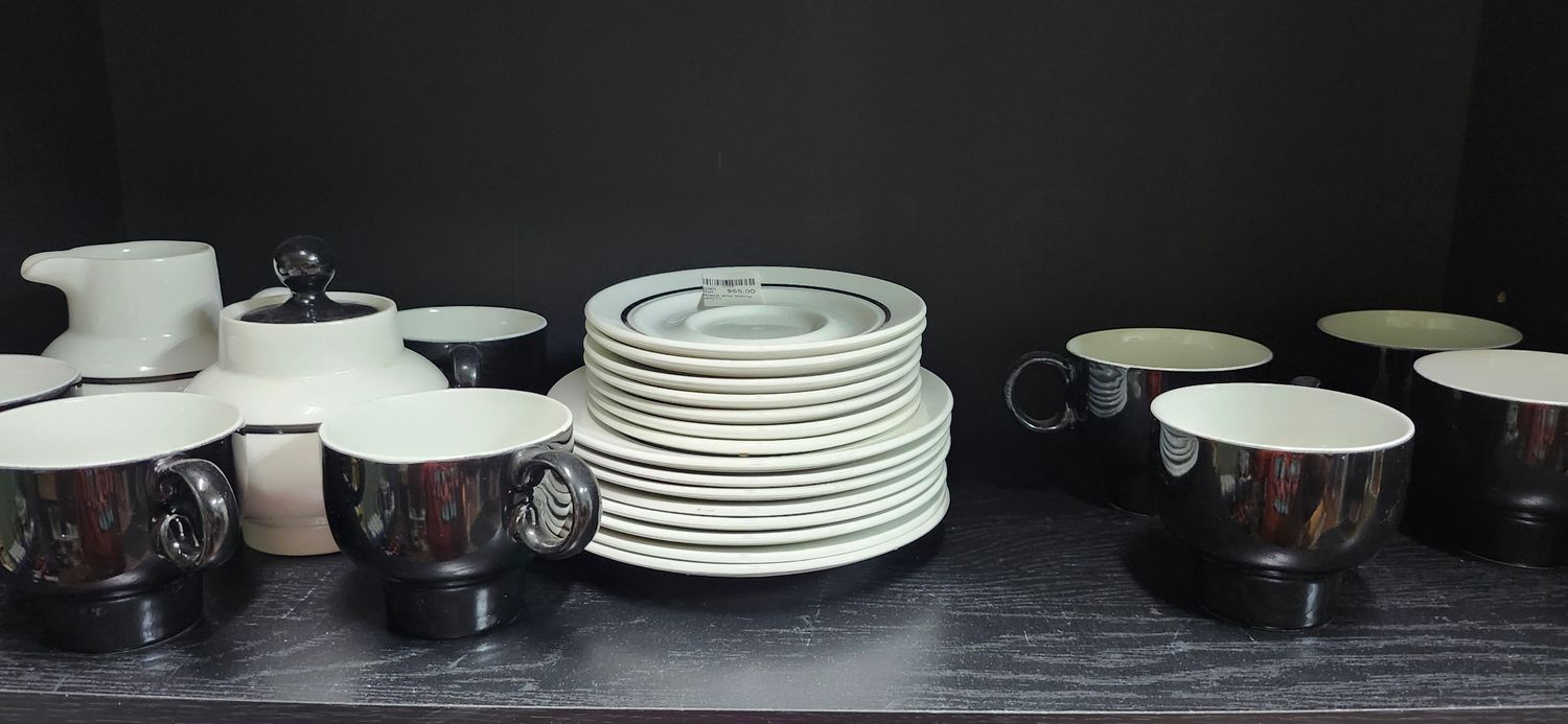 Dish Set Black and White (SET)