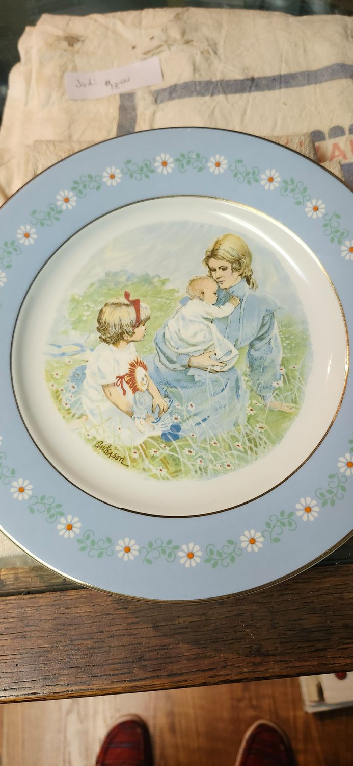 Avon Plate