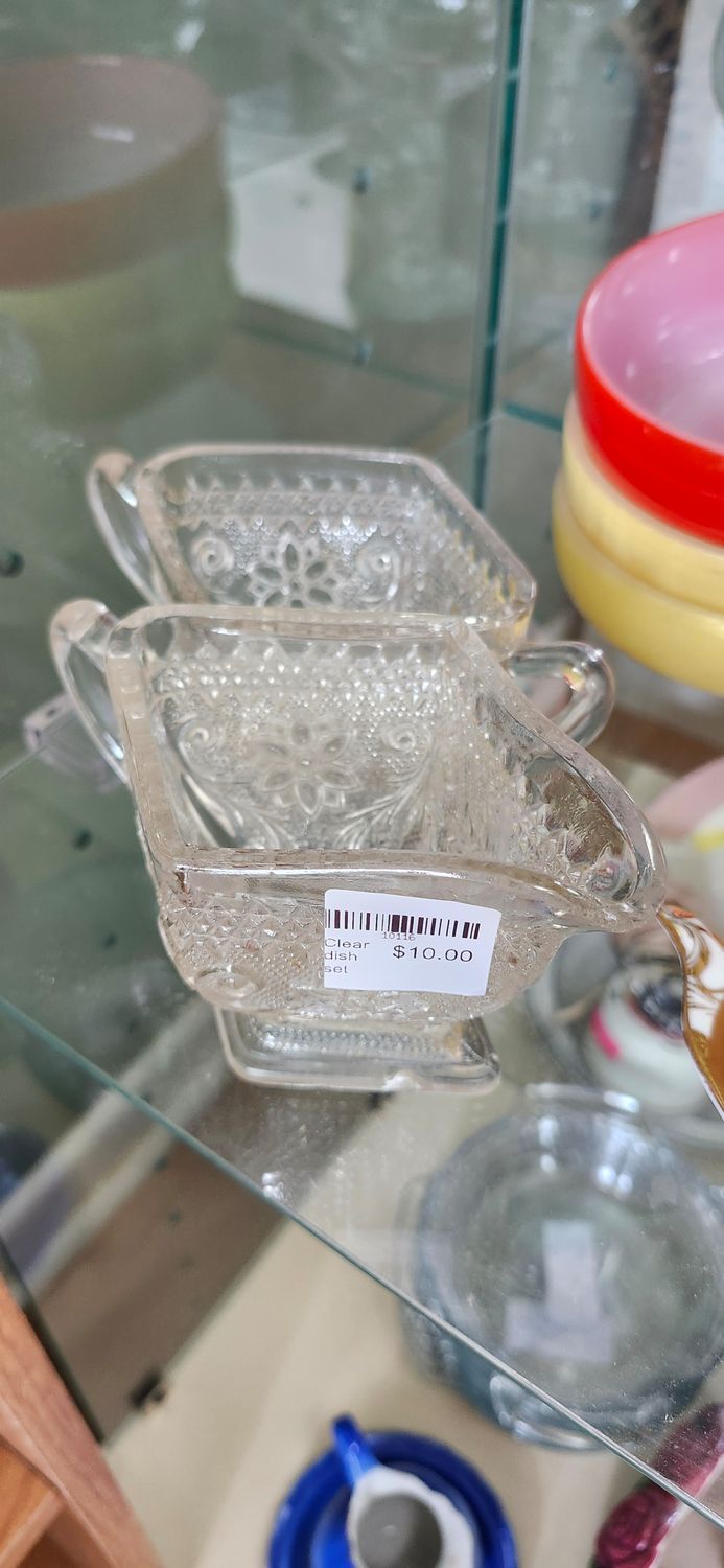 Clear dish set
