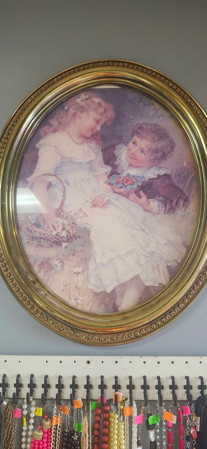 Vintage Picture Life basket