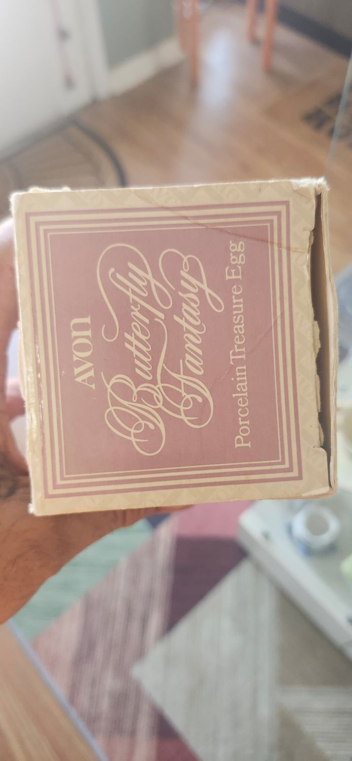 Avon Egg With Box