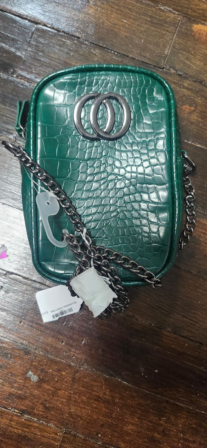 No Boundaries Green bag