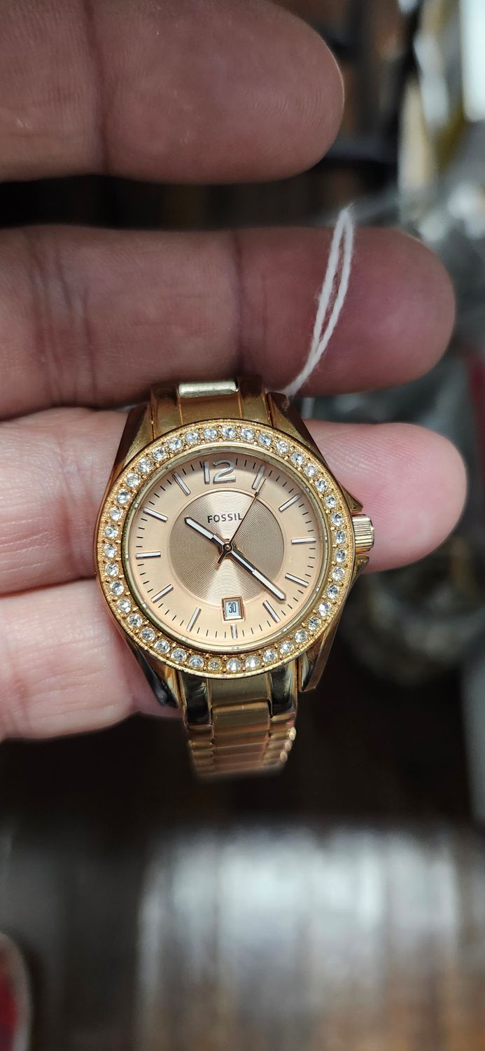 Ladies Fossil Watch rose gold