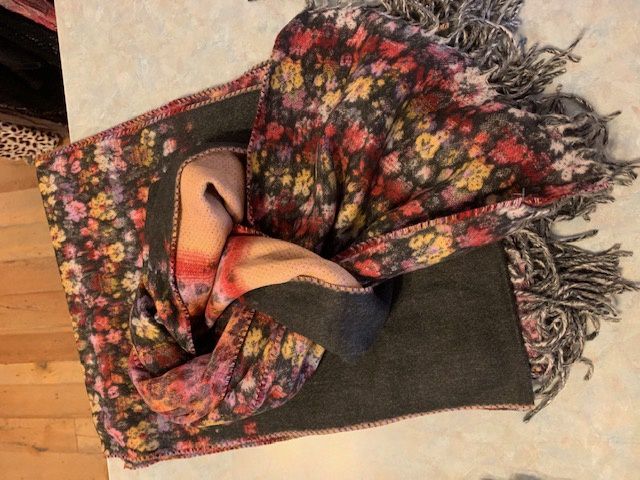 Cashmink Reversible Floral Fields Scarf