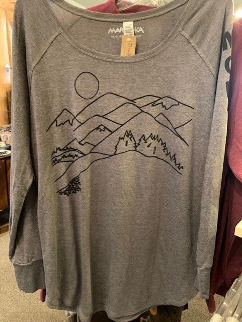 Mountains Rounded Hem Long Sleeve Tee