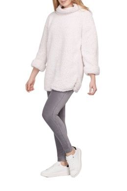OVERSIZED TOP with SIDE POCKETS