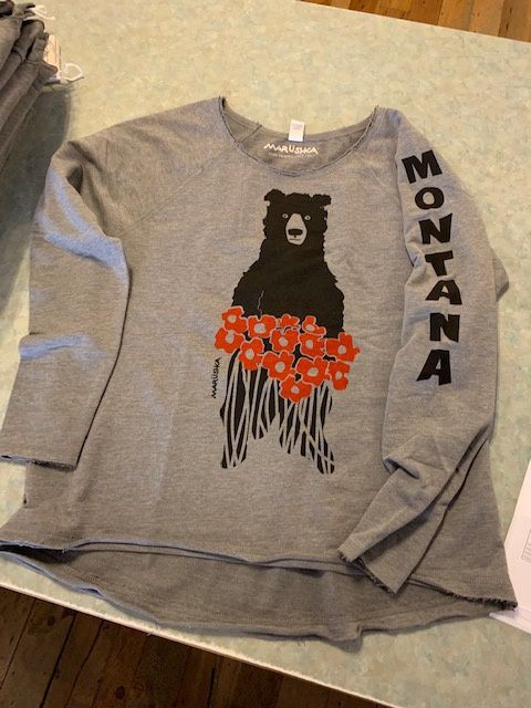 Bear Flowers Raw Edge Pullover