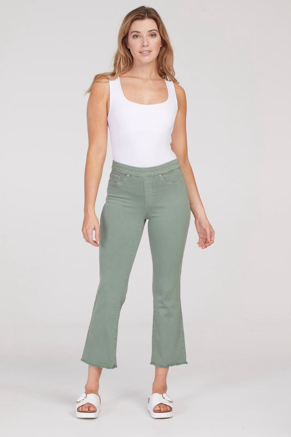 Audrey Mid-Rise Pull-On Straight Crop
