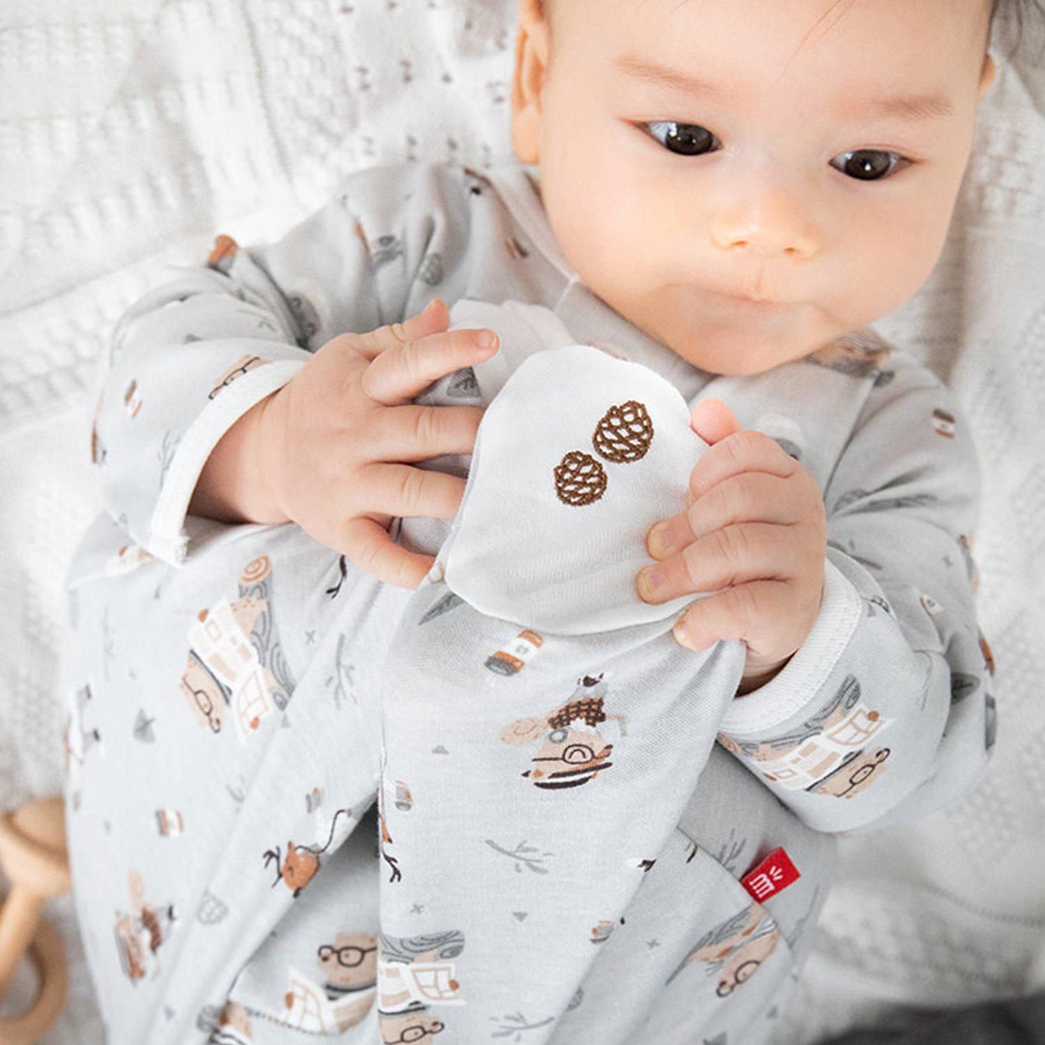 perfect sunday organic cotton magnetic footie