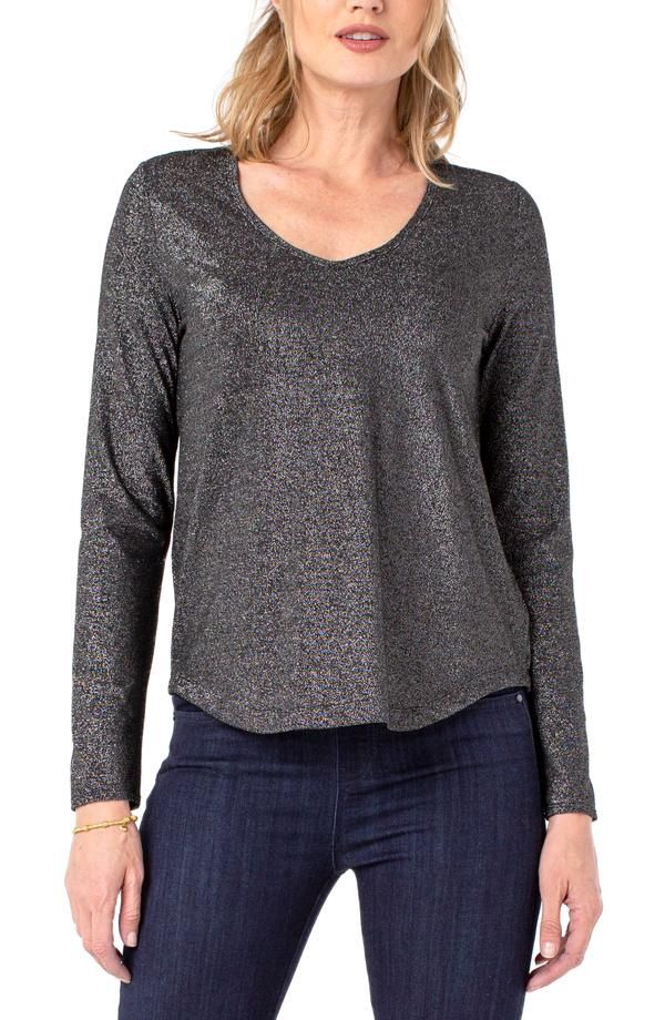 LONG SLEEVE V-NECK KNIT TOP