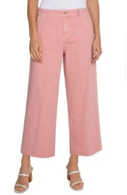 wide leg w/pleat front