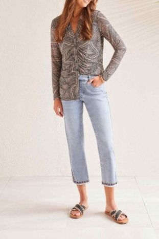 AUDREY PULL ON W/SIDE SLIT EMB.