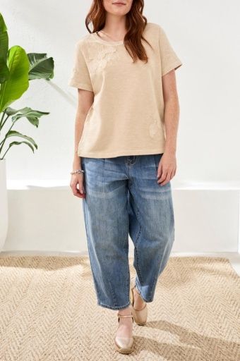 S/S Crew Neck W/ Applique Shirt, Colour: Ecru, Size: XS