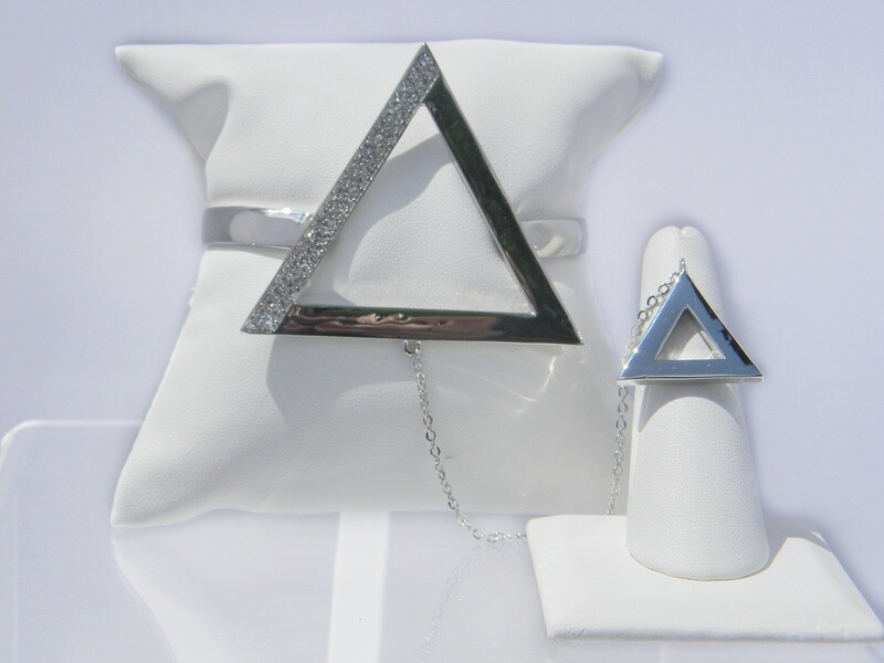 The Pyramid Connection Bangle