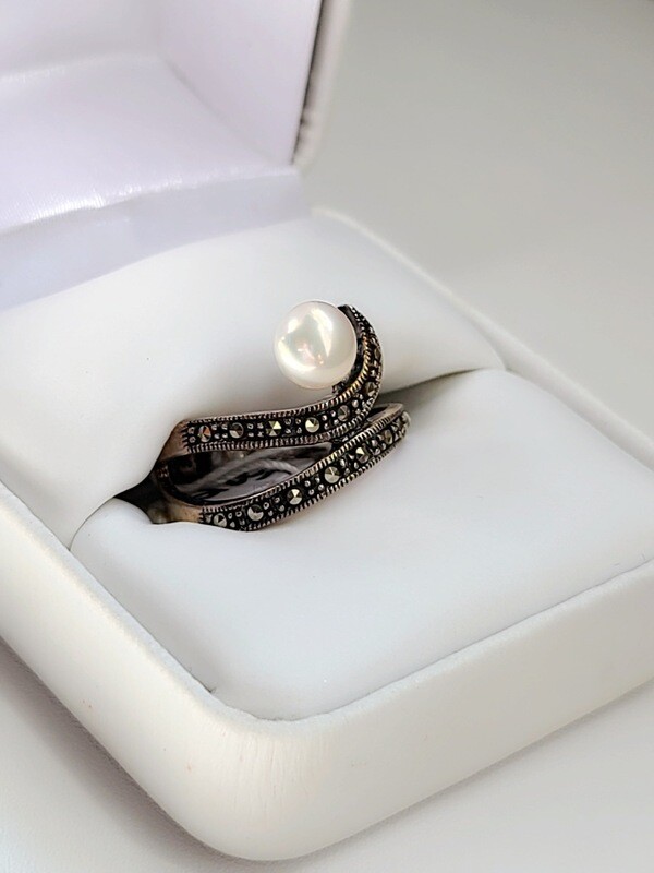Marcasite &amp; Pearl Ring