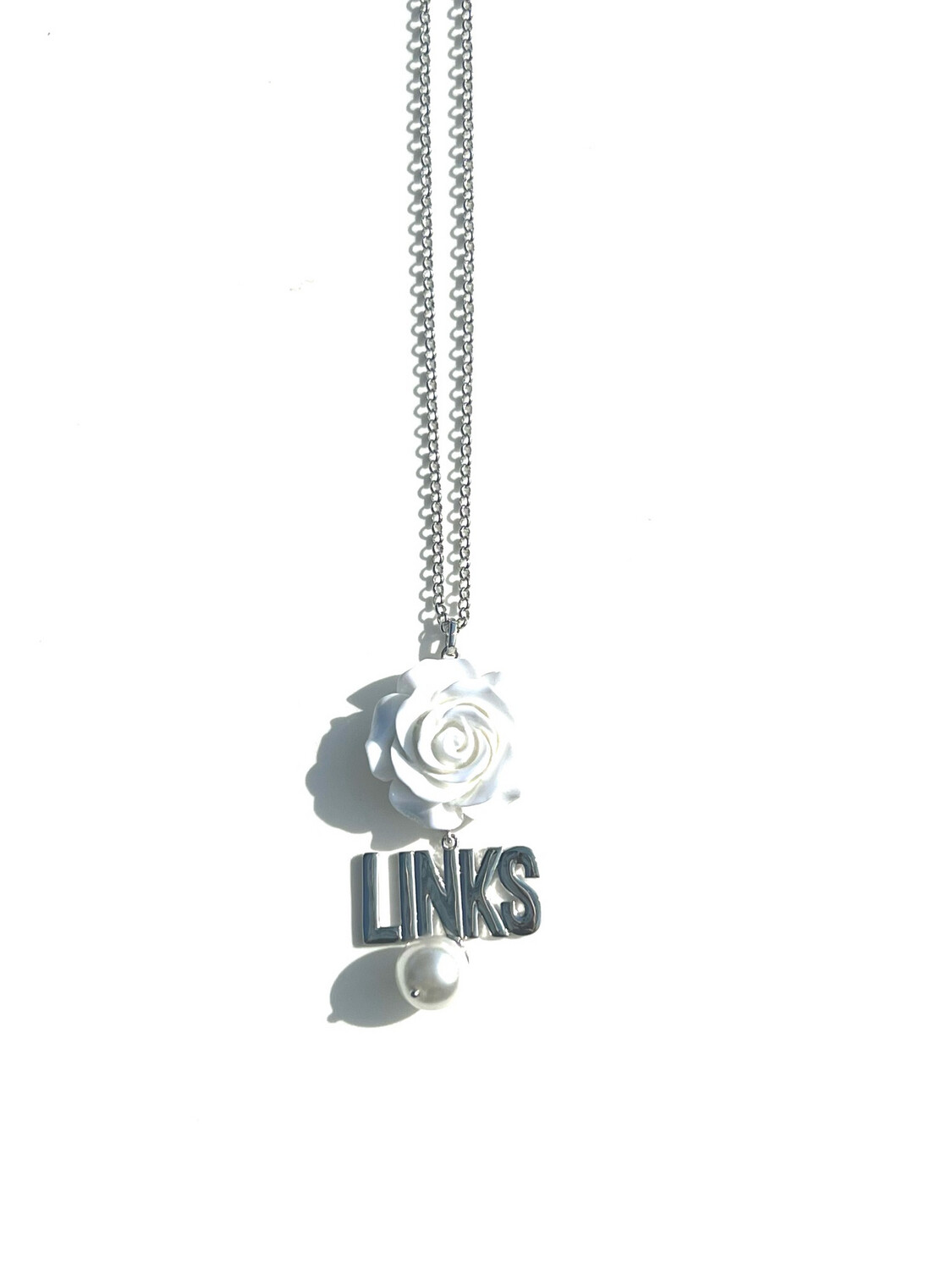 Links white rose necklace