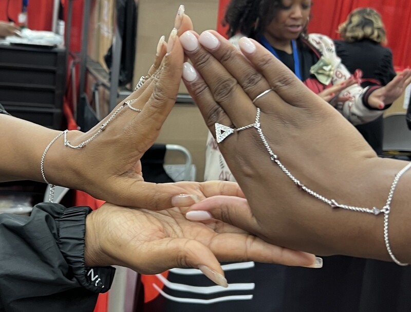 DST Connection 925 Adjustable Chain Bracelet