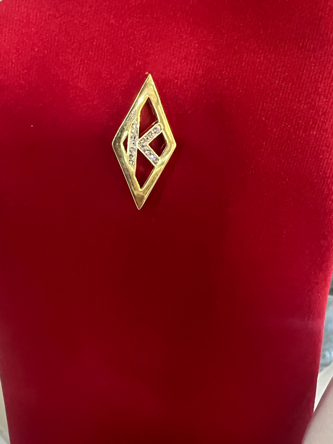 Gold Floating K Tie Pin